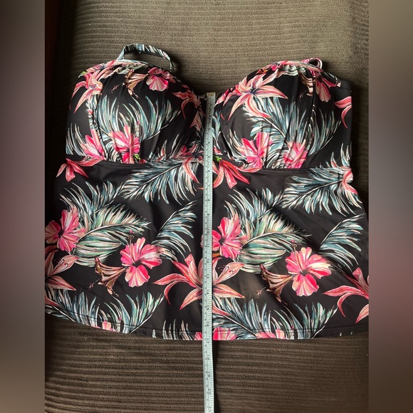 Tankini Top - Picture 4 of 7
